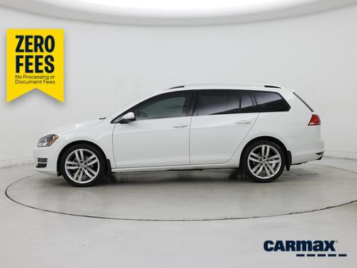 White 2017 Volkswagen Golf SEL