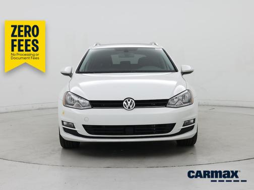 White 2017 Volkswagen Golf SEL