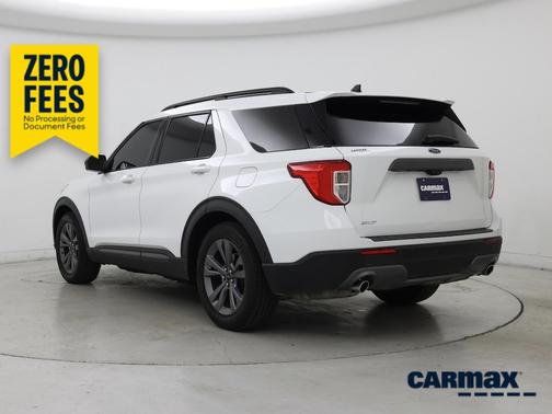 White 2021 Ford Explorer XLT