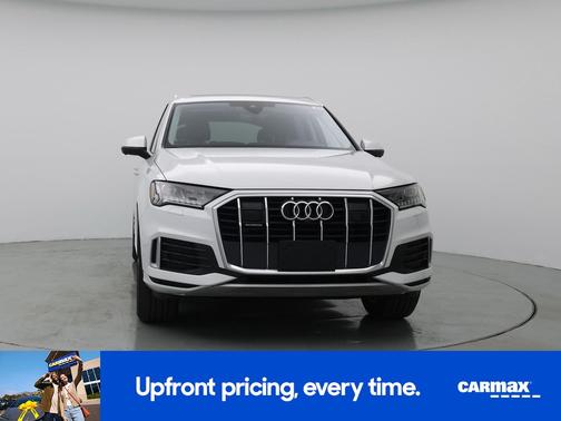 White 2024 Audi Q7 Premium Plus