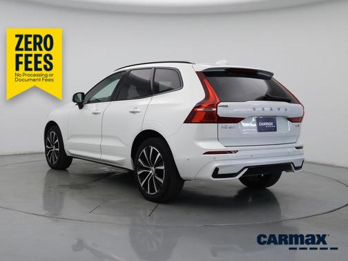 White 2025 Volvo XC60 B5 Plus