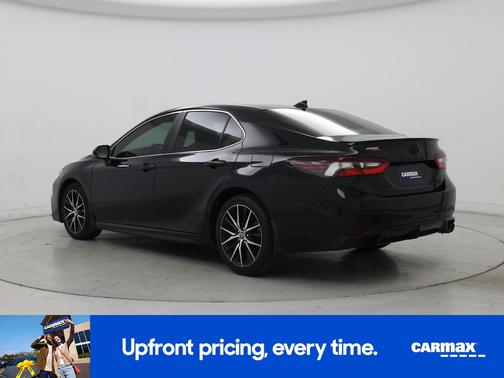 Black 2024 Toyota Camry SE