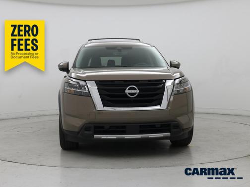 Tan 2024 Nissan Pathfinder Platinum