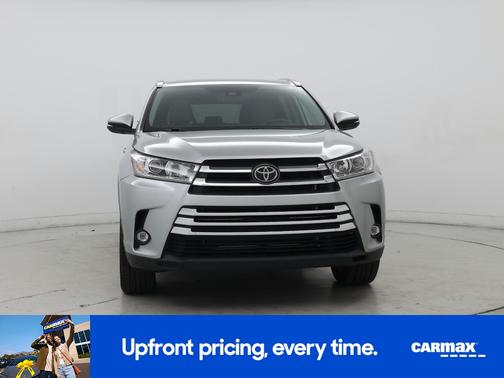 Silver 2019 Toyota Highlander Limited