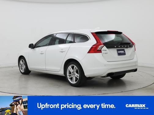 White 2015 Volvo V60 T5 Platinum