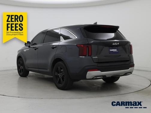 Gray 2024 Kia Sorento LX