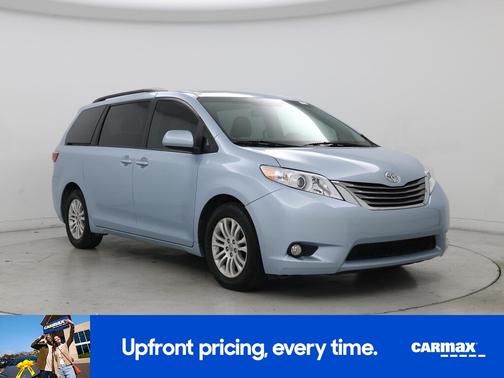 Blue 2017 Toyota Sienna XLE