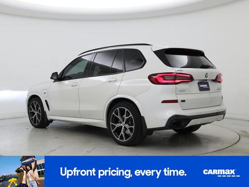 White 2021 BMW X5 PHEV XDrive45e