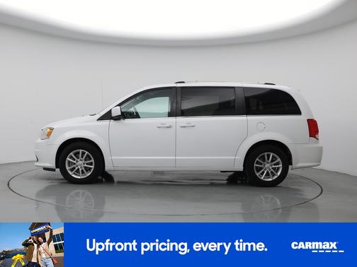 White 2019 Dodge Grand Caravan SXT