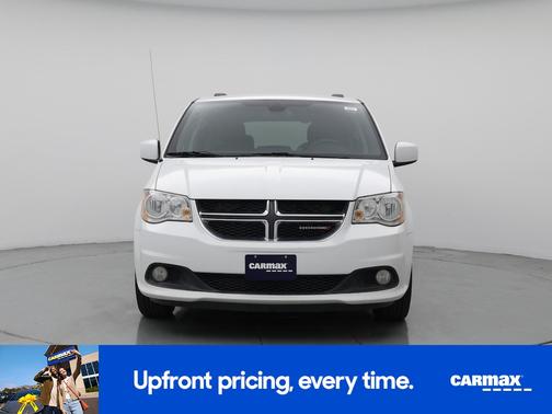 White 2019 Dodge Grand Caravan SXT
