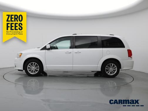 White 2019 Dodge Grand Caravan SXT