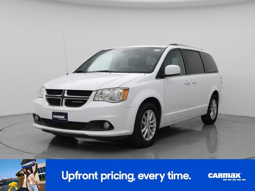 White 2019 Dodge Grand Caravan SXT