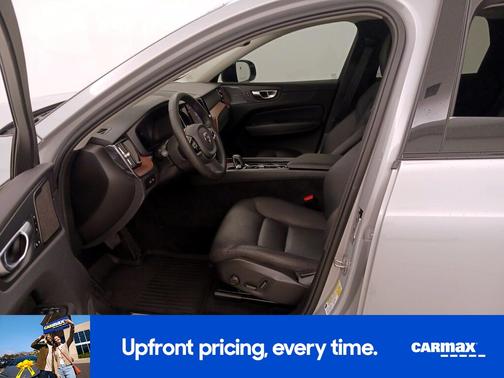 2024 Volvo XC60 Recharge Plug-In Hybrid T8 Plus Dark Theme