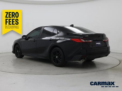 Black 2025 Toyota Camry SE