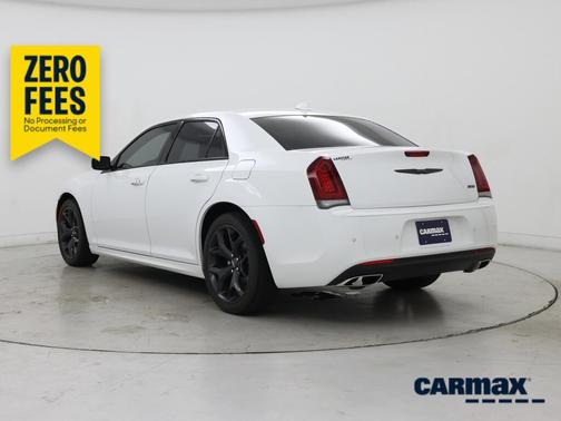 White 2023 Chrysler 300 Touring