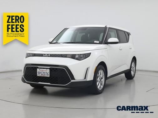 White 2025 Kia Soul S