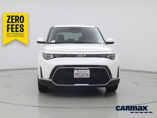 White 2025 Kia Soul S