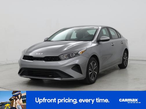 Gray 2024 Kia Forte LXS