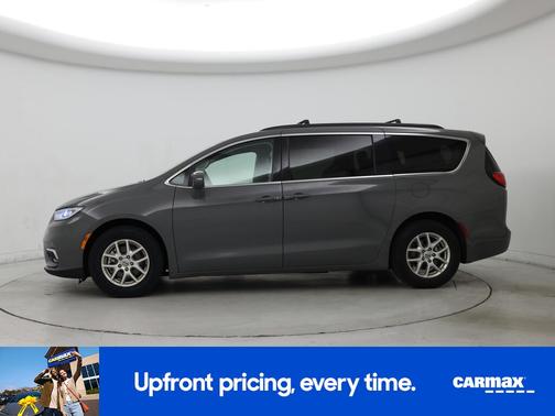 Gray 2022 Chrysler Pacifica Touring L