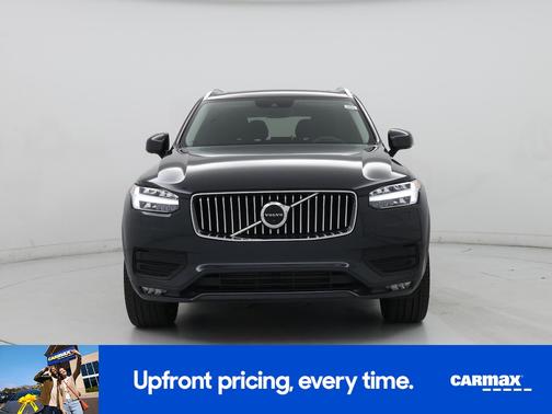 2021 Volvo XC90 T6 Momentum