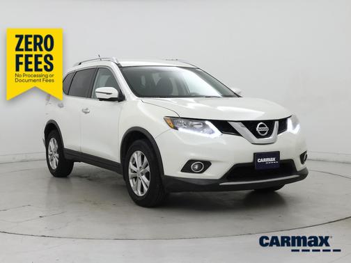 White 2016 Nissan Rogue SV