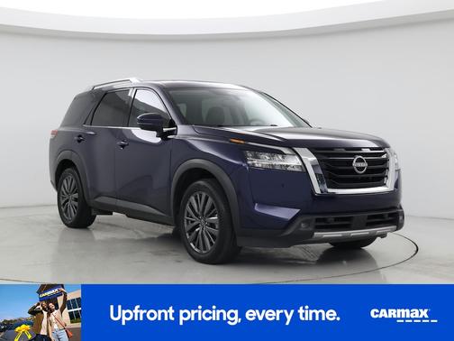 2022 Nissan Pathfinder SL