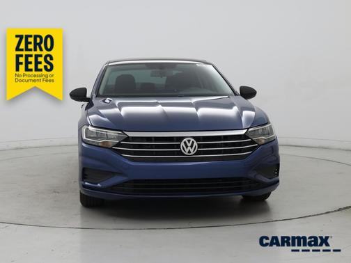Blue 2019 Volkswagen Jetta SE