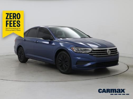 Blue 2019 Volkswagen Jetta SE