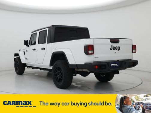2022 Jeep Gladiator Altitude