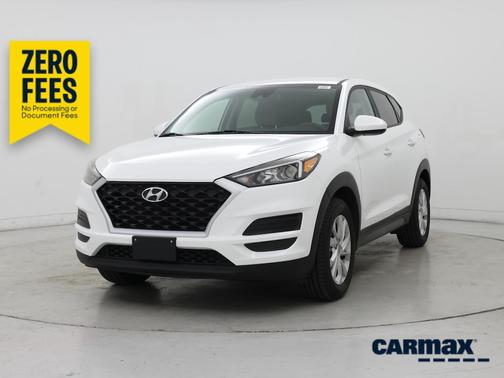 White 2019 Hyundai TUCSON SE
