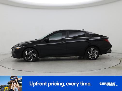 Black 2025 Hyundai ELANTRA SEL Convenience