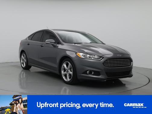 Gray 2014 Ford Fusion SE