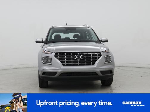Silver 2025 Hyundai VENUE SEL