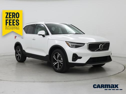White 2023 Volvo XC40 B4 Plus Bright Theme