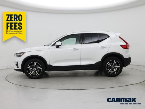 White 2023 Volvo XC40 B4 Plus Bright Theme