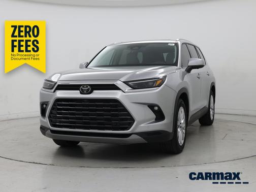 Silver 2024 Toyota Grand Highlander Platinum