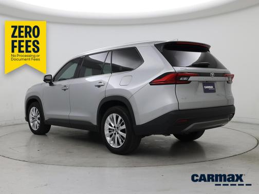 Silver 2024 Toyota Grand Highlander Platinum