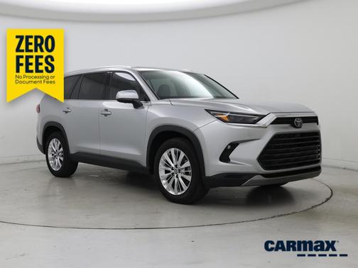 Silver 2024 Toyota Grand Highlander Platinum