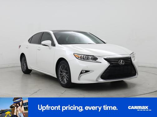 White 2018 Lexus ES 350