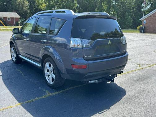 Deep Blue Metallic 2009 Mitsubishi Outlander XLS