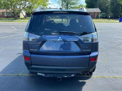 Deep Blue Metallic 2009 Mitsubishi Outlander XLS