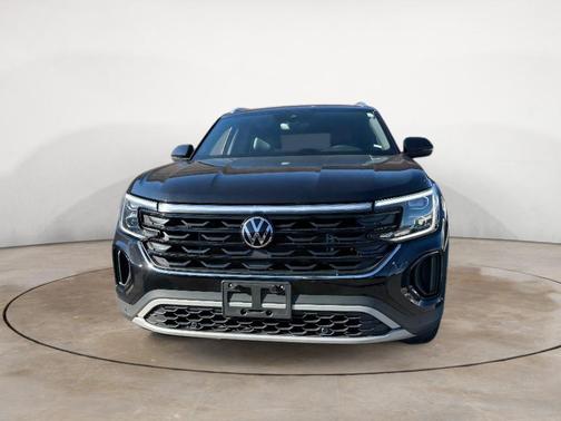 2024 Volkswagen Atlas Cross Sport 2.0T SE w/ Technology