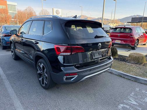 2022 Volkswagen Taos 1.5T SEL