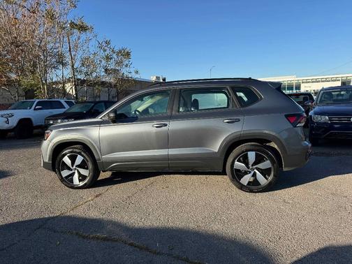 2025 Volkswagen Taos 1.5T S