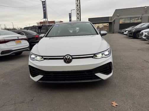 2024 Volkswagen Golf R 2.0T