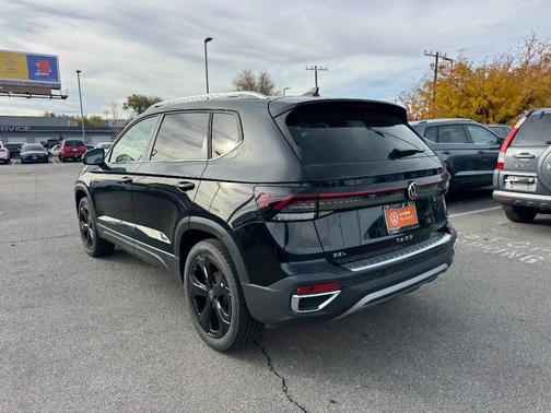 2025 Volkswagen Taos 1.5T SEL