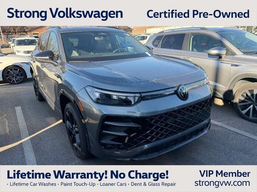 2025 Volkswagen Tiguan 2.0T SE R-Line Black