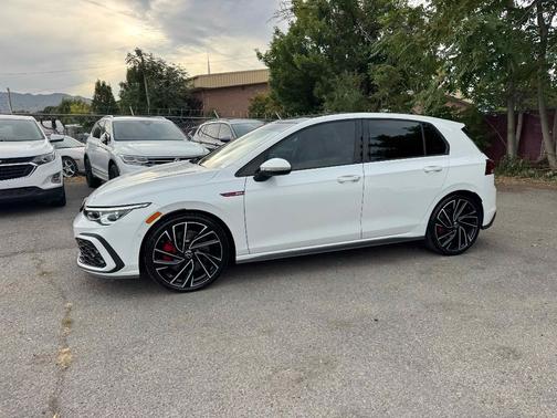 2024 Volkswagen Golf GTI 2.0T Autobahn