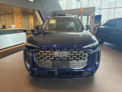 2025 Audi Q5 2.0T quattro Premium