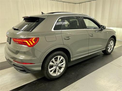 2025 Audi Q3 45 S line Premium